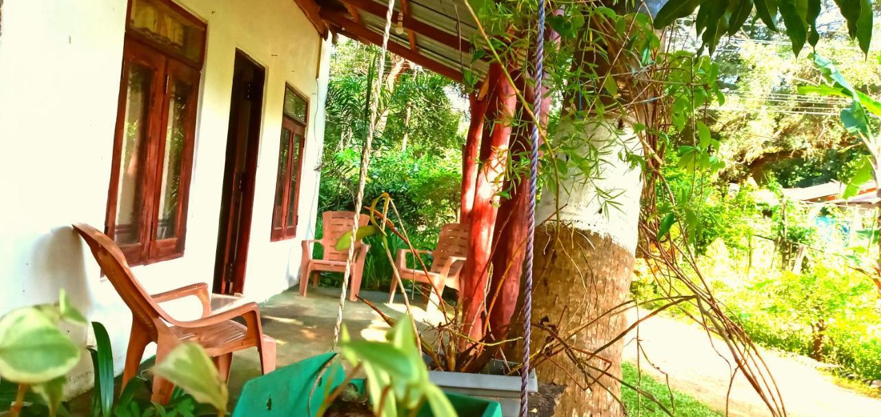 Sigiri Picaso Home Stay Sigiriya Bagian luar foto